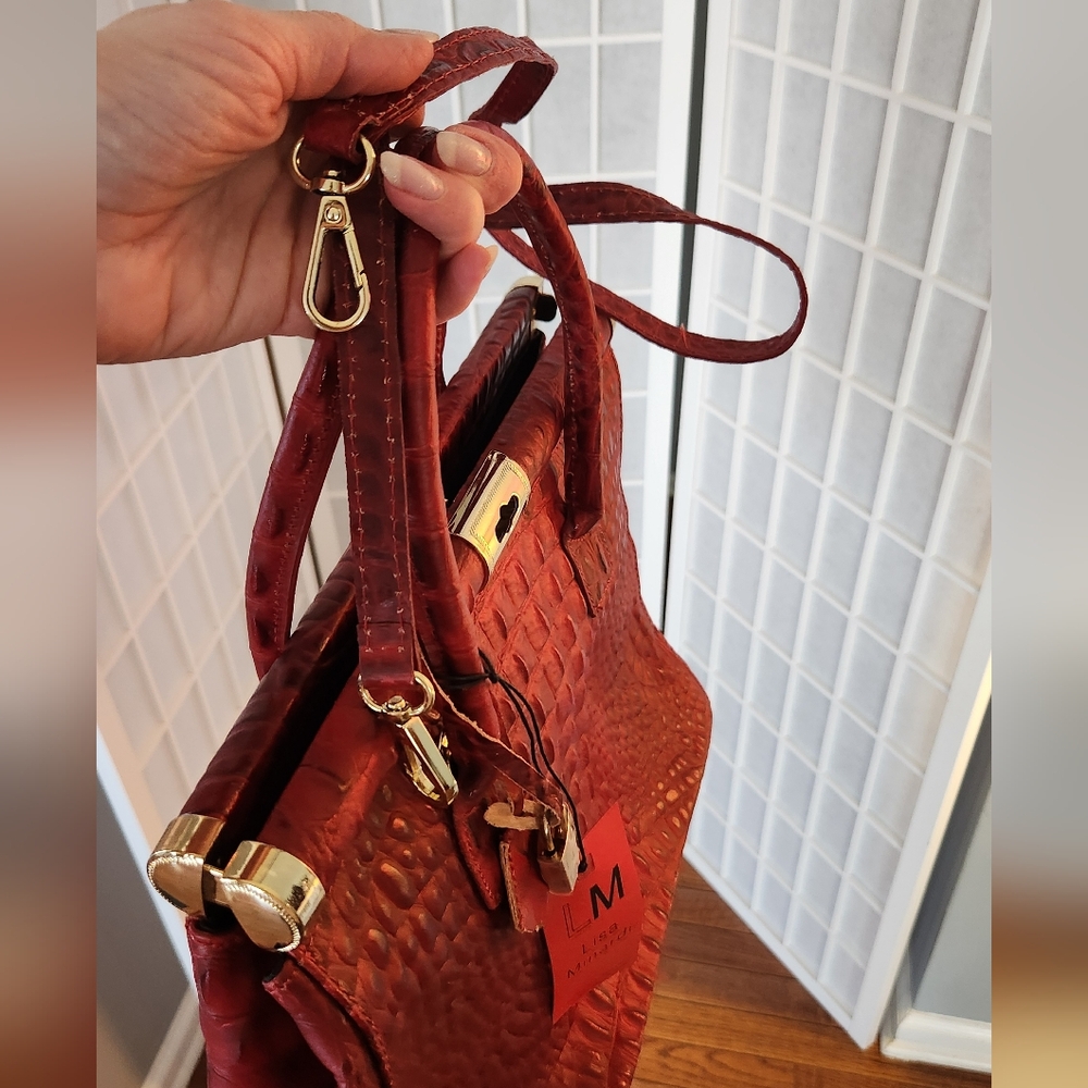 Red Leather Embossed Women's Bag - Picture 6 of 8